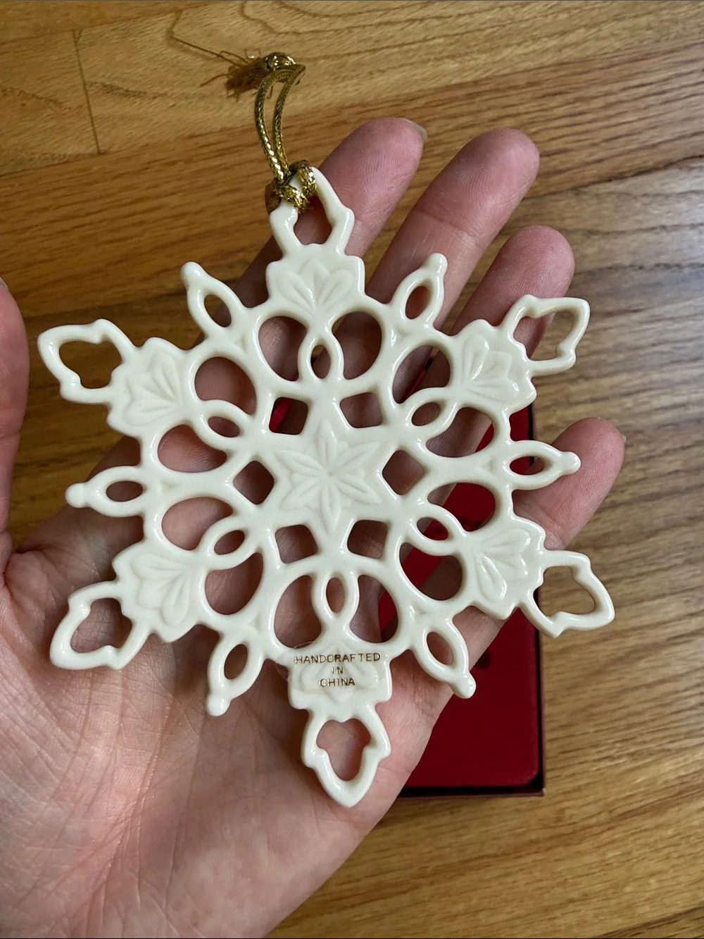 Lenox 2006 Snowfantasies Snowflake Porcelain Holiday Ornament new in box